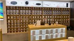 華為手機展柜制作