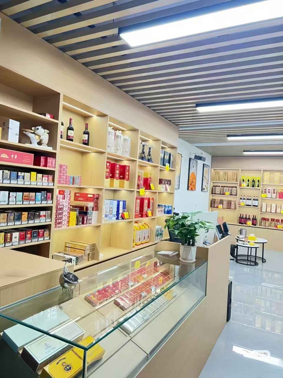 江蘇中強(qiáng)煙酒展柜 - 最新價(jià)格、品牌、廠家推薦-中強(qiáng)展柜廠